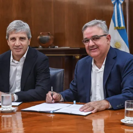 Jalil se abre del kirchnerismo y festeja Milei: cómo se llamará su nuevo bloque