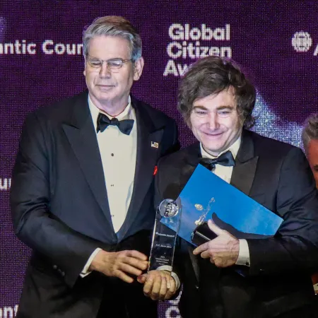 La ausencia de Milei que complica la llegada de Bessent