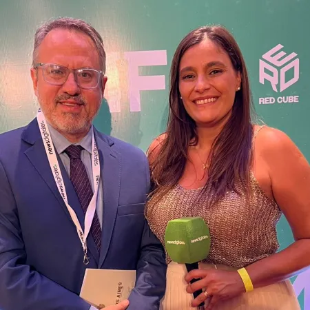 Diego Valenzuela, multifacético: Historias Ricas, comunicar como ADN y dardos a Kicillof