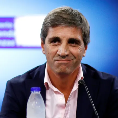 Caputo confirmó negociaciones para un préstamo clave: ¿cuánta deuda tomaría?