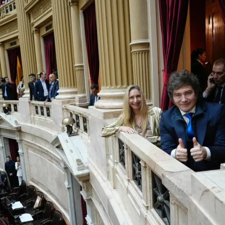 Milei marcó presencia en el Congreso y convoca a aliados para apurar reformas