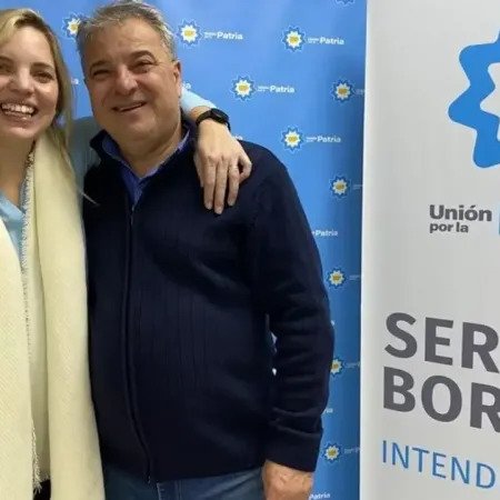 Intendente bonaerense deja el cargo a su hija y se va al Banco Provincia