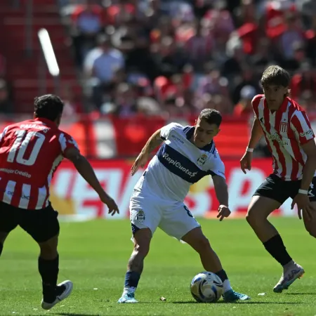 Se acabaron las palabras: Gimnasia y Estudiantes frente a frente por un lugar en la final