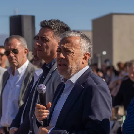 Mendoza, a contramano del país: el plan de Cornejo con Milei que divide aguas