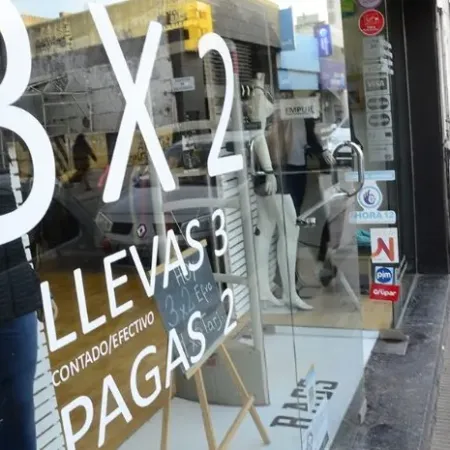 Ventas minoristas PyME cayeron 4,1% anual en noviembre y tuvieron el peor mes desde marzo