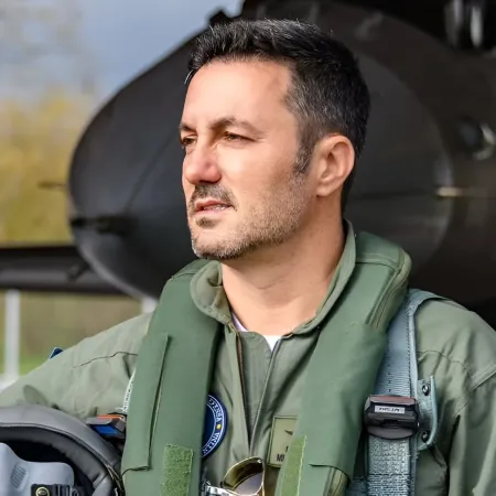 Por qué Luis Petri se despide del Ministerio de Defensa con un viaje a la Antártida