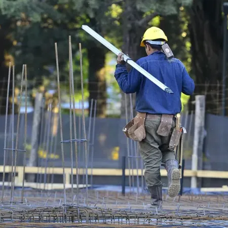 Secretos del boom laboral en Neuquén: hasta la industria y la construcción crecen