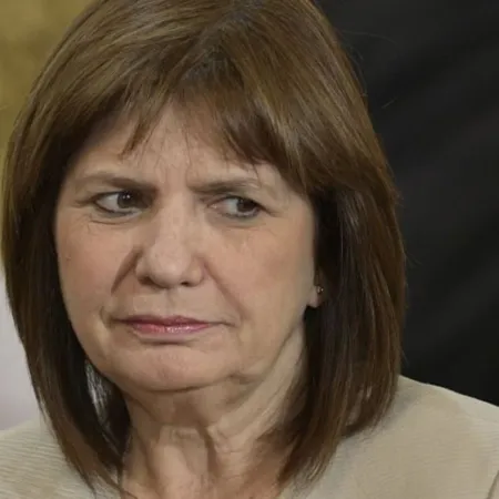 Patricia Bullrich respondió con dureza a Cristina Kirchner y defendió al Gobierno
