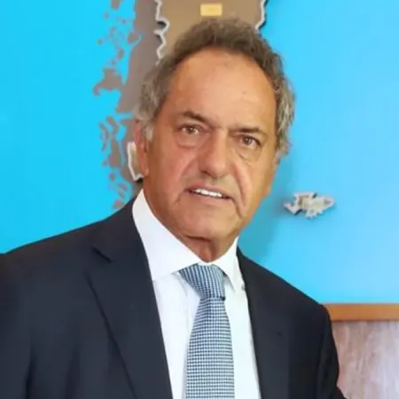 Daniel Scioli fue designado secretario de Turismo y Ambiente