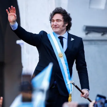 Jura en Defensa y acto partidario en Córdoba: la agenda de Javier Milei para este viernes