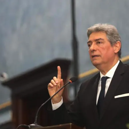 Rosatti anticipa que puede haber un freno judicial a la reforma laboral