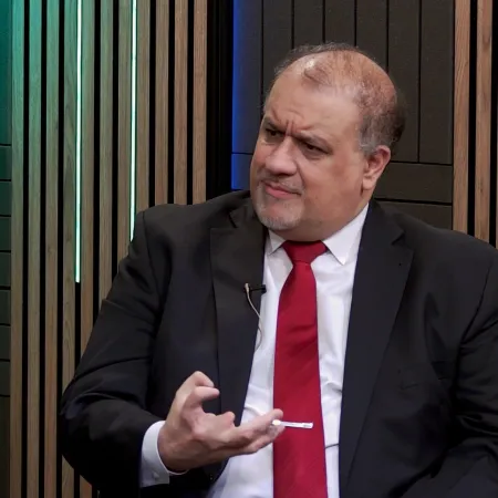 Fabián Medina: “Scott Bessent tuvo USD 290 millones de ganancia con Argentina”