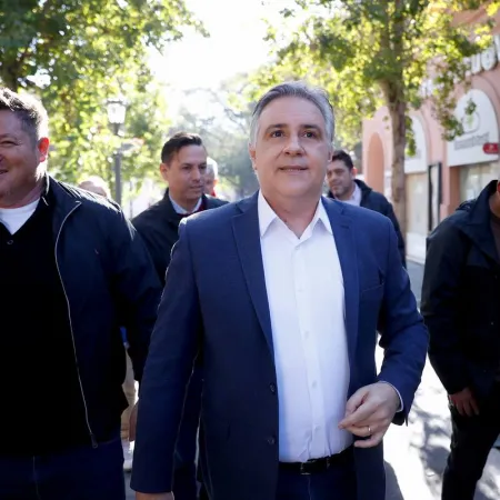 Llaryora va a fondo para evitar el colapso de la Caja de Jubilaciones de Córdoba