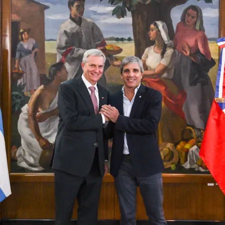 Del modelo económico de Gabriel Boric al de José Antonio Kast: el papel de Argentina