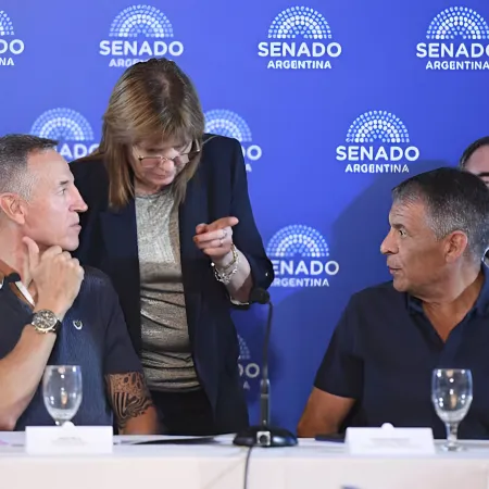 Reforma laboral: la CGT plantó bandera en el Senado y atajó una jugada de Bullrich