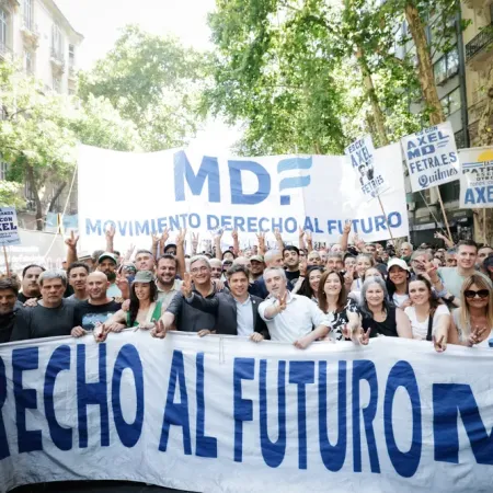 Axel Kicillof en la marcha de la CGT: su mensaje a Milei por la reforma laboral