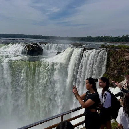 Microeventos en Cataratas del Iguazú: qué permite ahora el Gobierno y qué no