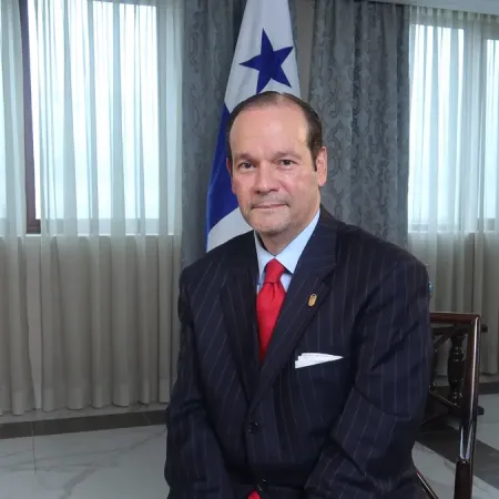 Estados Unidos interceptó un petrolero y Panamá tomó una decisión clave: qué dijo