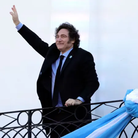 La Navidad de Milei: saludo libertario en redes y un polémico retuit