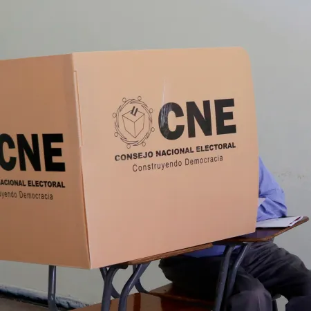 Del escepticismo al aval: qué llevó a América Latina a cerrar filas con Honduras