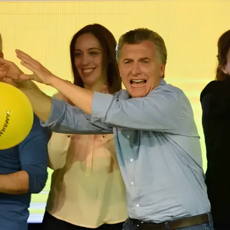 A dos años de mandato: la encuesta que compara a Milei, Macri y Alberto Fernández