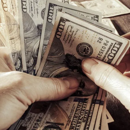 Fiebre por el dólar en la City: se duplicó el volumen de operaciones