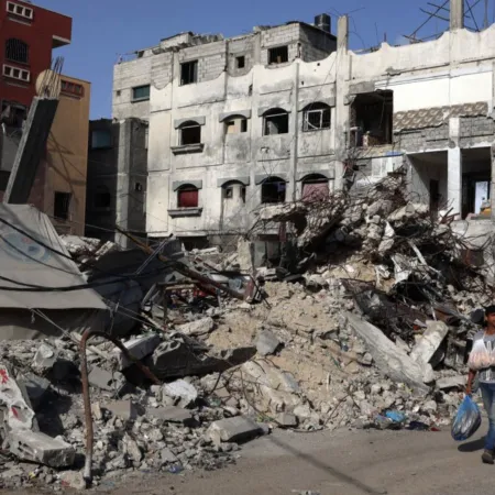 Desde Gaza hasta Ucrania, la salud se quebró; multitudes huyeron sin agua ni comida