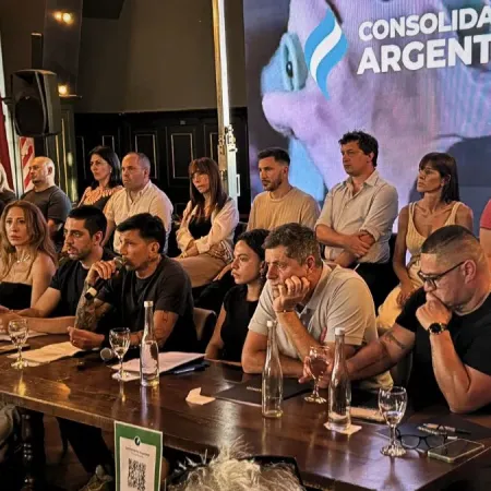 CGT, legisladores y empresarios se juntan por Dante Gebel: así nació Consolidación Argentina