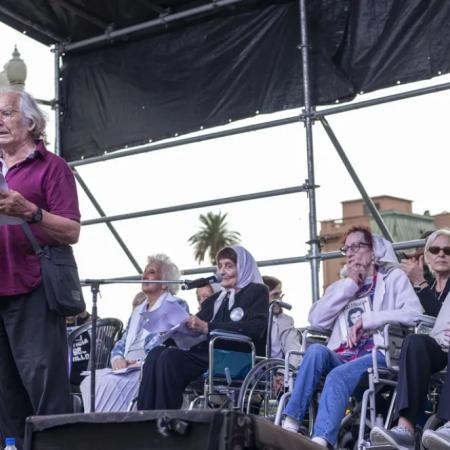 Sindicatos y organismos marchan por los derechos humanos