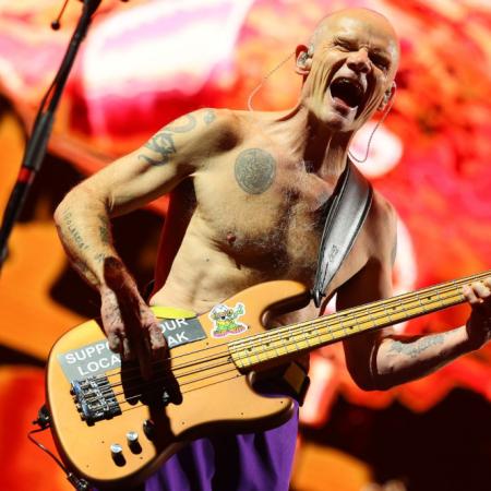 Flea, el bajista de los Red Hot Chili Peppers, anuncia su álbum debut como solista
