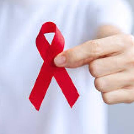VIH en Argentina: 17 diagnósticos diarios y el desafío de reforzar la prevención