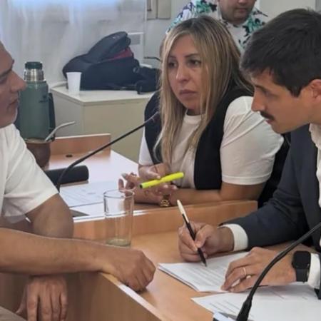 Libertarios votaron con La Cámpora en Hurlingham y estalló la interna