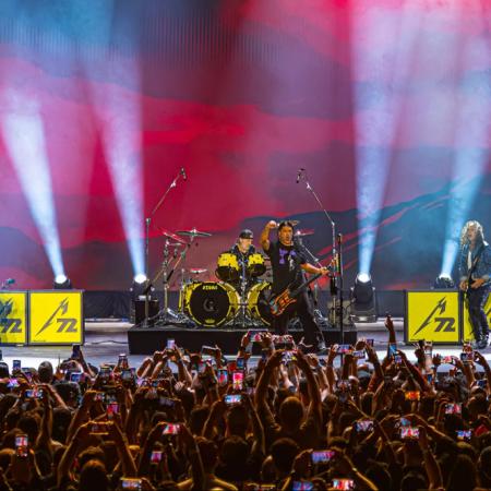 Cómo un amante del metal terminó diseñando el estadio donde tocó Metallica en Baréin