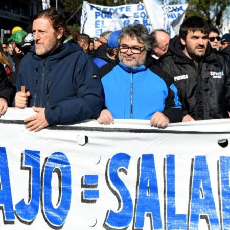 Marcha del 18-D: fuerte cruce entre trabajadores aceiteros y CIARA por la reforma laboral