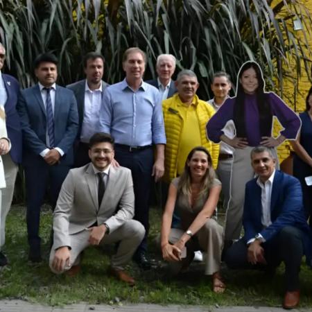 Vacaciones y un cartón: el papelón libertario que expuso a una senadora en Salta