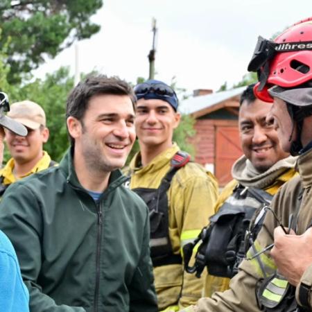 Ignacio Torres confirmó el control total del incendio en Puerto Patriada: qué viene ahora