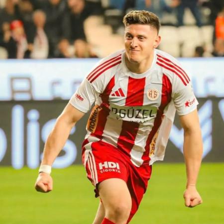 Estudiantes abrochó a Gaich, el goleador que la rompía en la Sub-20
