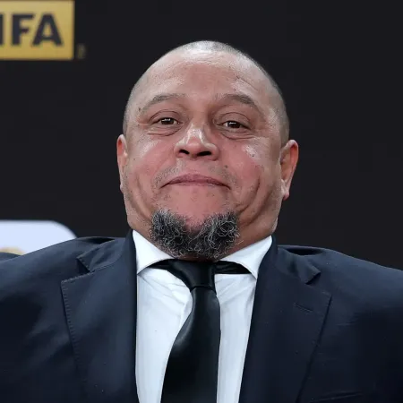 Cómo está Roberto Carlos, después de ser operado de urgencia del corazón