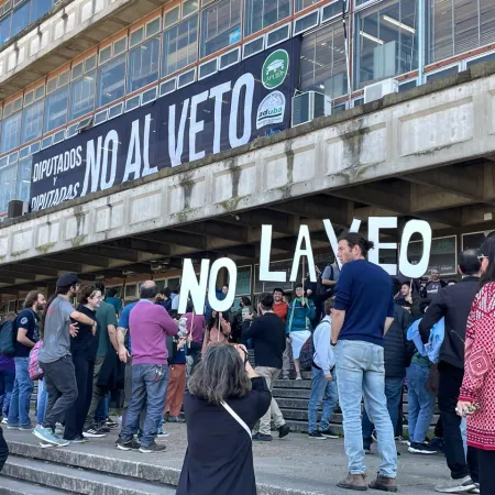 Universidades en la mira: el proyecto de LLA para exponer sueldos, becas y contratos