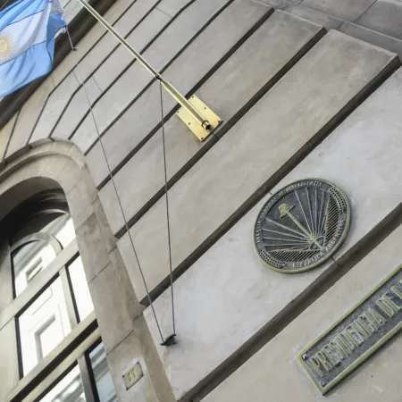 SIDE y detenciones: el plan del Gobierno tras la lluvia de amparos contra el DNU