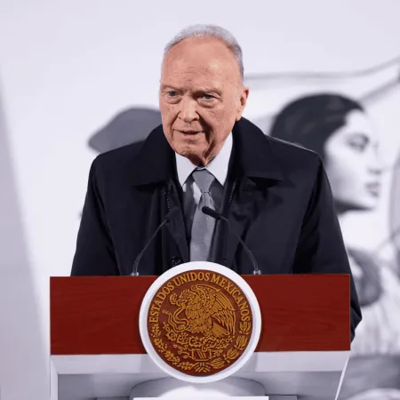 Gertz Manero salta de la Fiscalía a Londres: qué hay detrás del giro de México