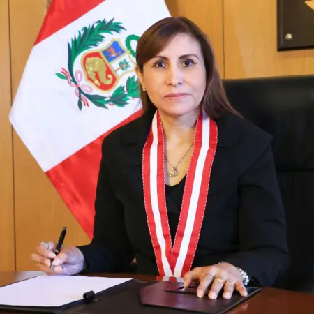 Golpe a la lucha anticorrupción en Perú: qué hizo el fiscal general ahora