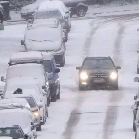 Europa Occidental se enfrenta a nueva tormenta de nieve y hielo con caos en transporte