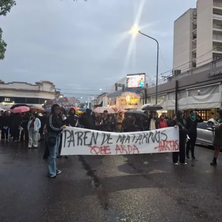 Marcha y reclamo de justicia en Villa María por el femicidio de Delfina Aimino