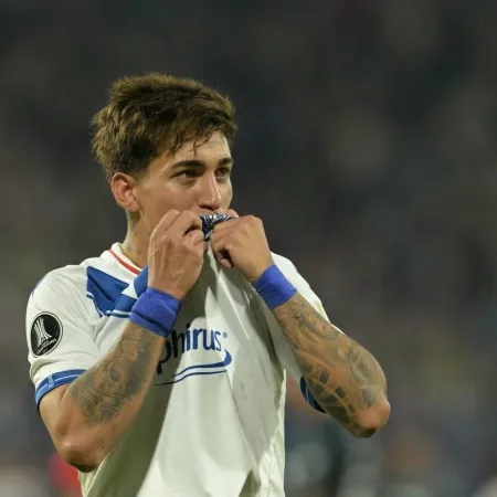 Maher Carrizo, de Vélez a River: por qué su pase depende de una sola decisión