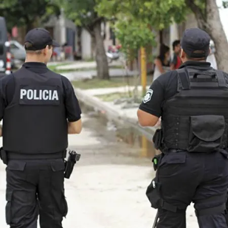 Kicillof extiende régimen clave para la Policía Bonaerense: qué pasa con las jubilaciones