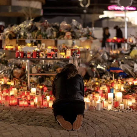 Justicia suiza ratifica prisión preventiva al copropietario del bar incendiado