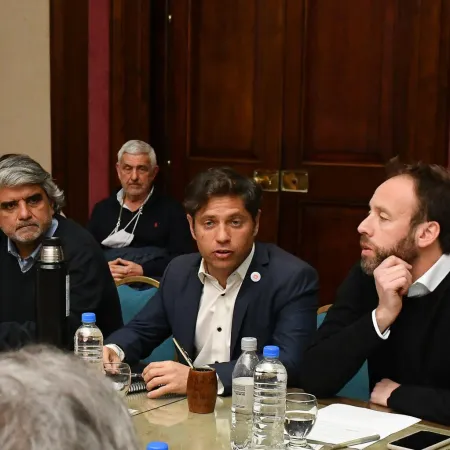 Kicillof llama a paritarias en PBA: de cuánto será el aumento para los estatales