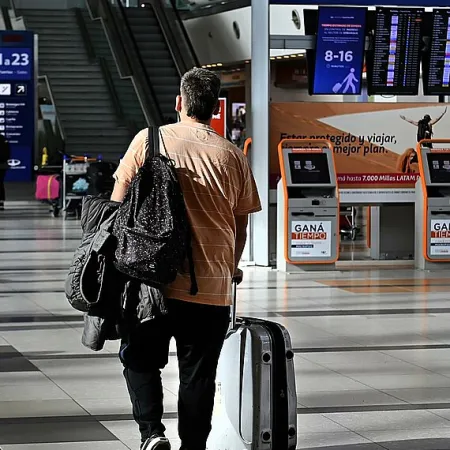 Migraciones ajusta las multas: cómo cambian las cuotas y qué pasa en la mora