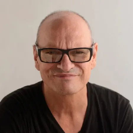 El nuevo proyecto de Carlos Belloso: así será "Casual"